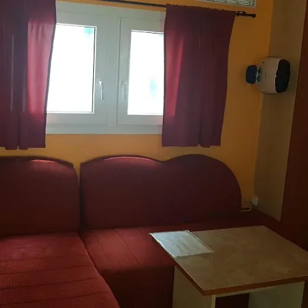 Parque de Campismo Sunvillage Camp- Mobilházak Alsóörsön *