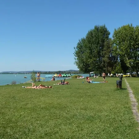 Sunvillage Camp- Mobilházak Alsóörsön * Alsóörs