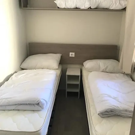 Sunvillage Camp- Mobilházak Alsóörsön