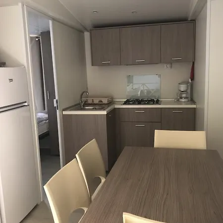 Kemping Sunvillage Camp- Mobilházak Alsóörsön